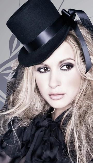 https://www.showbiz.cz/files/gallery/01/012d596d3650ec3e4fb5dd63a987415f1312495339.jpg