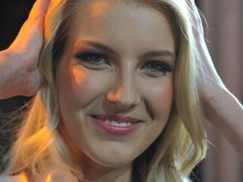 https://www.showbiz.cz/files/gallery/8e/8e8fb06e0f46494fa5ff9aa3000eb6391312549181.jpg